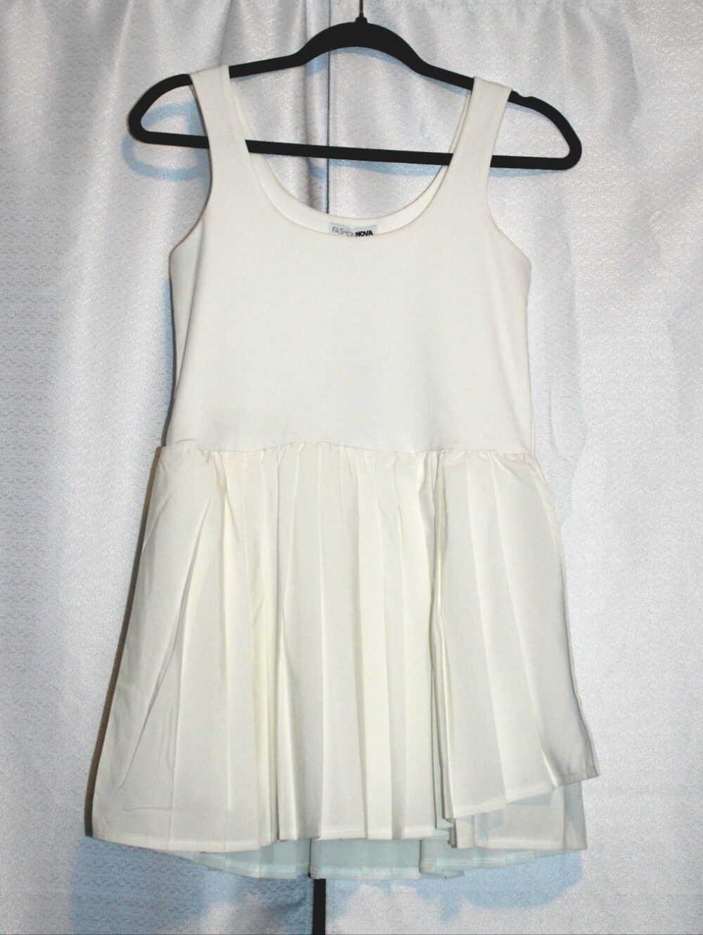 Fashion Nova White Pleated Active Dress Romper – Small